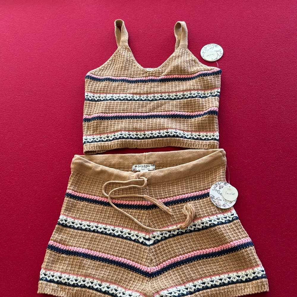 New knot two piece crochet set.. perfect for fall!!